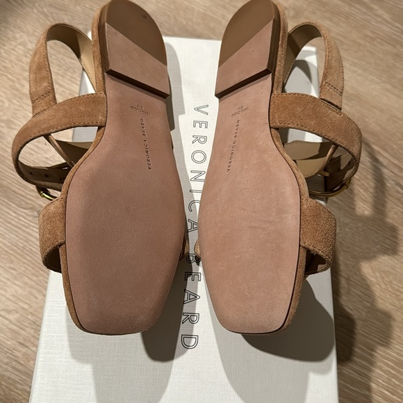 Brand NEW 6. Veronica Beard Maglio green suede gold buckle sandal - Picture 8 of 9